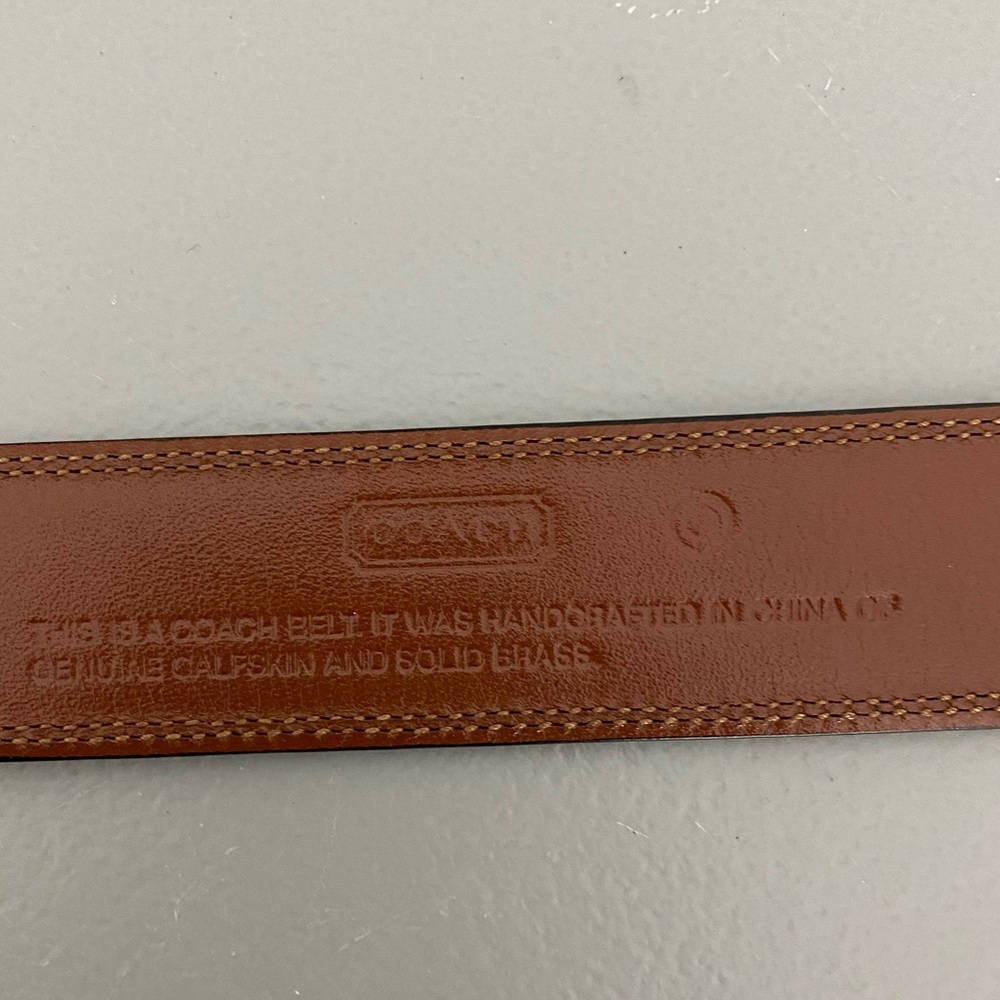 COACH Brown Genuine CalfSkin & Solid Brass Buckle Classic Men’s Belt Sz 32/80cm - Picture 2 of 8